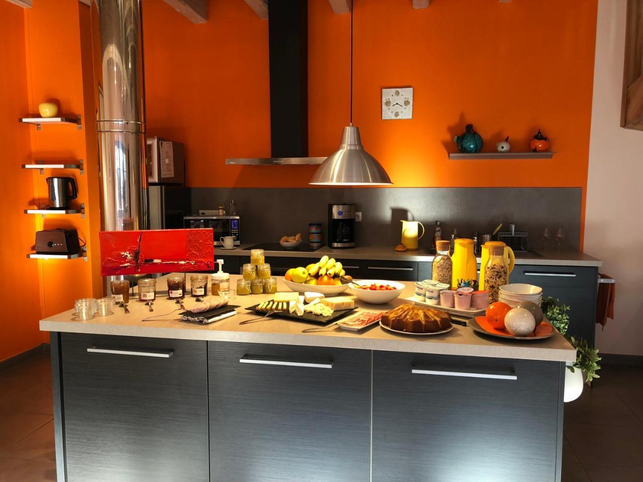 Le Grenier Des Aromes Au Domaine Wittmann Bed & Breakfast มิตแตลแบร์กไฮม์ ภายนอก รูปภาพ