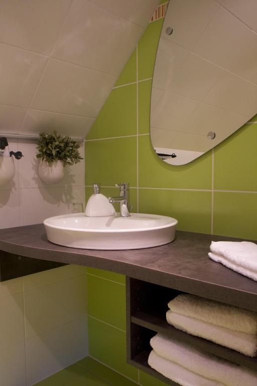 Le Grenier Des Aromes Au Domaine Wittmann Bed & Breakfast มิตแตลแบร์กไฮม์ ภายนอก รูปภาพ